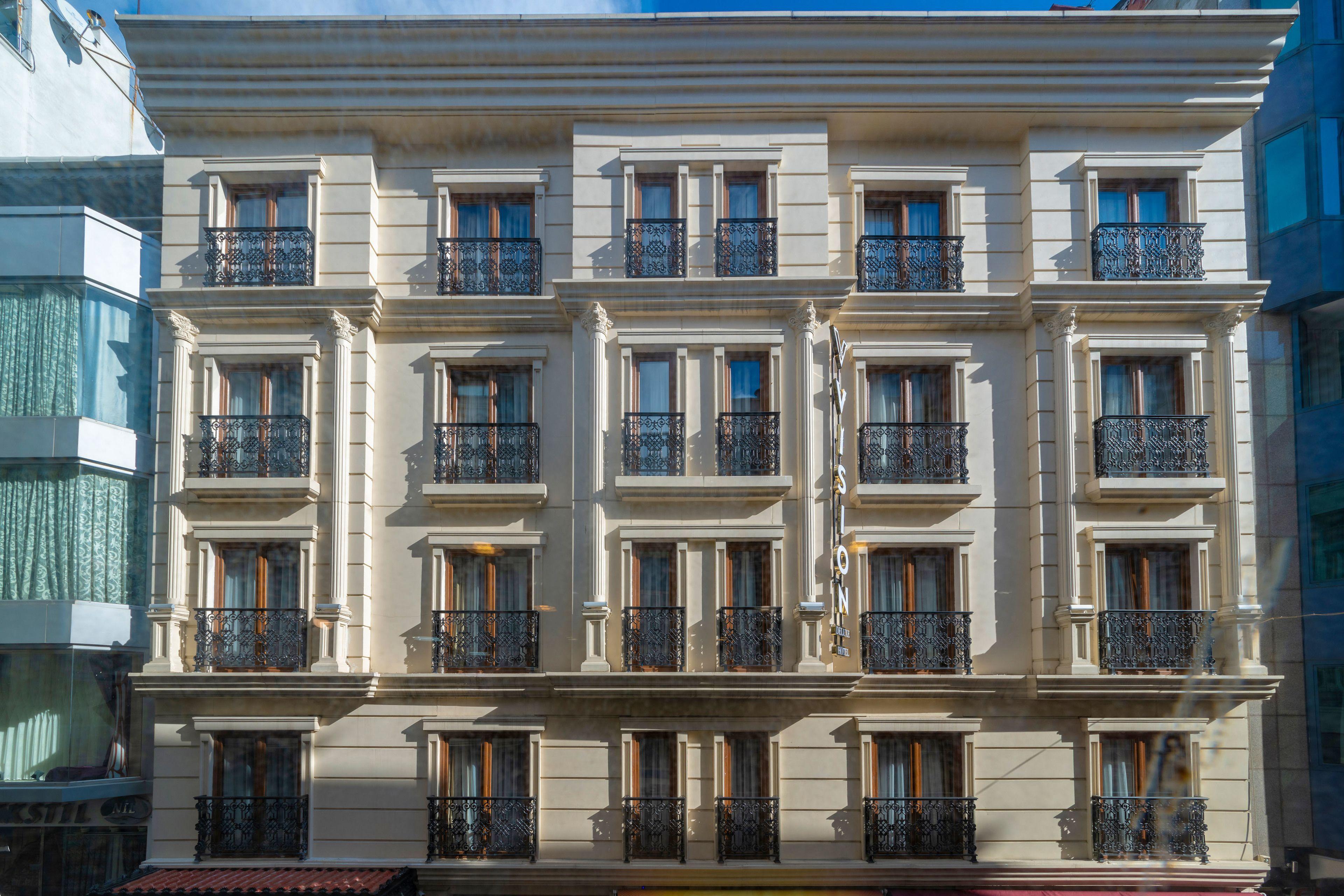 Vision Deluxe Hotel — Photos 1